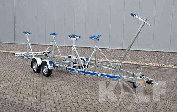 Kalf Kielboottrailers met vaste kiel