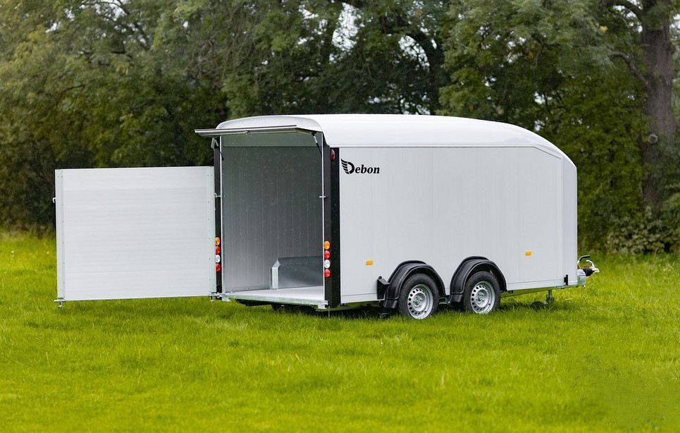 Debon Roadster 800 Alu + extra zijdeur / 3500kg