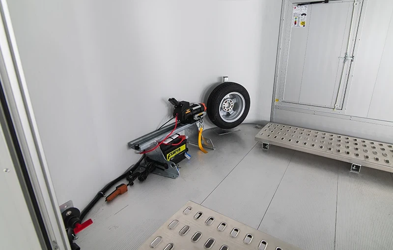 Debon Roadster 2000  / 3500kg