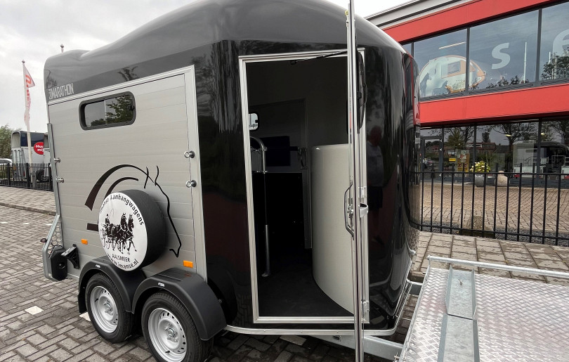Koetsentrailer voor Menwagen