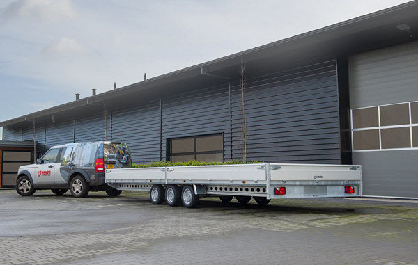 Henra plateauwagen 3x1500kg-as geremd 503x222x30cm 3500kg