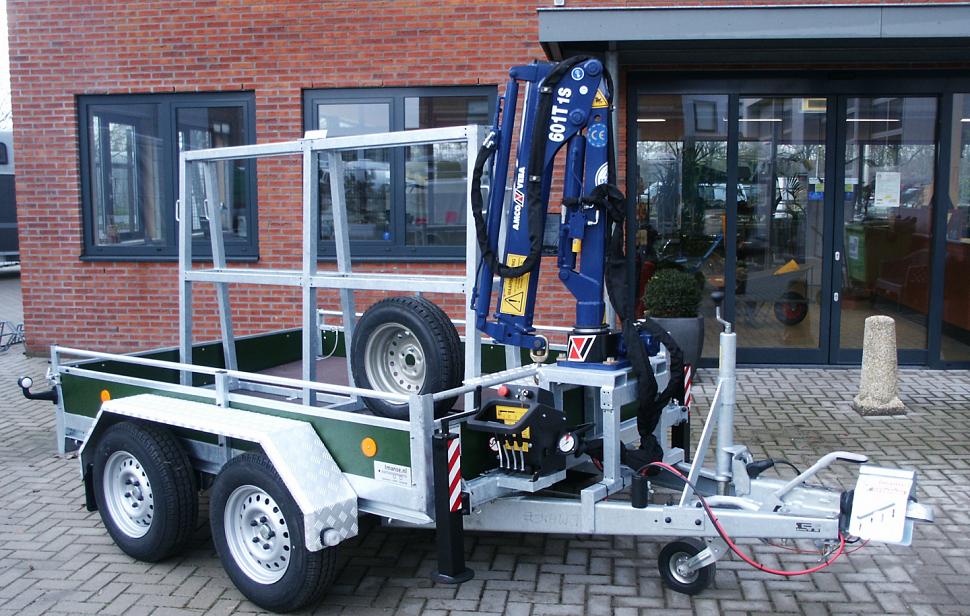 Bakwagen met laadkraan