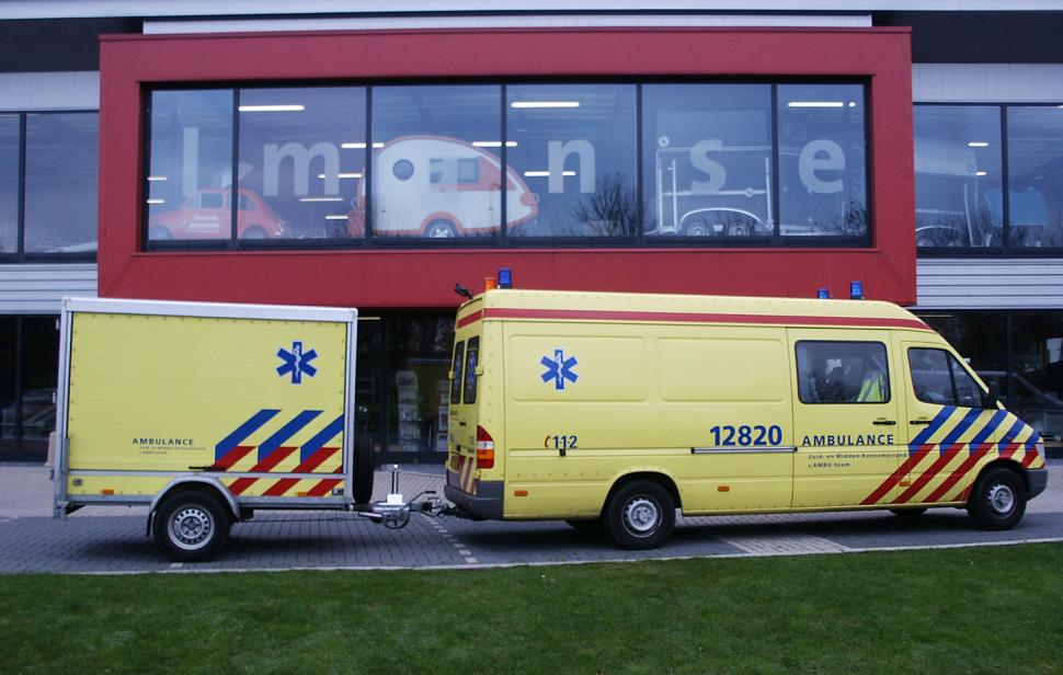 Ambulance aanhangwagen