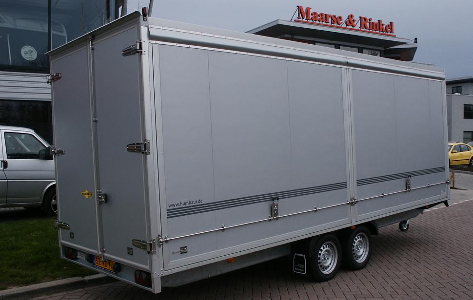 Humbaur gesloten wagen met grote zijklep