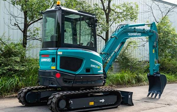 BMS-Sunward SWE35UF 3,5 Tons Minigraver Binnendraaier