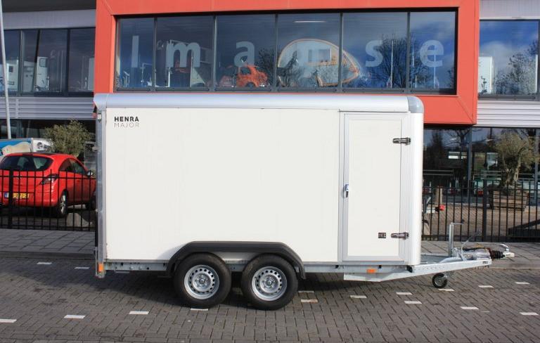 Henra gesloten bakwagen grote korting!!