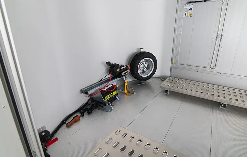 Debon Roadster 2000  / 3500kg