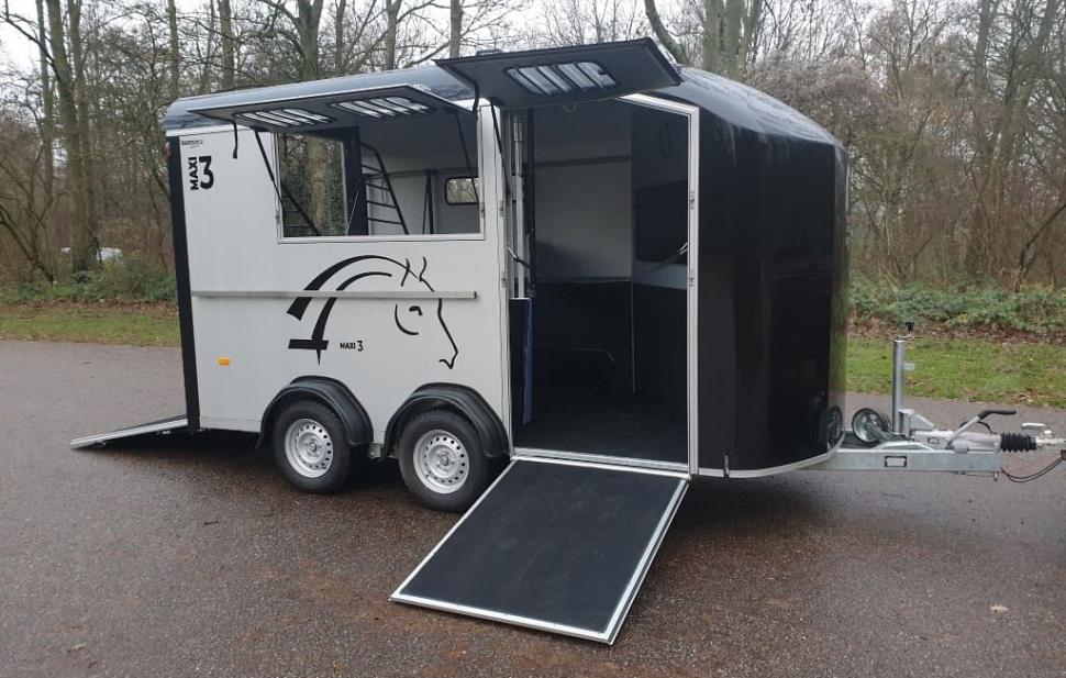  Cheval Liberté Maxi 4 / 3500kg