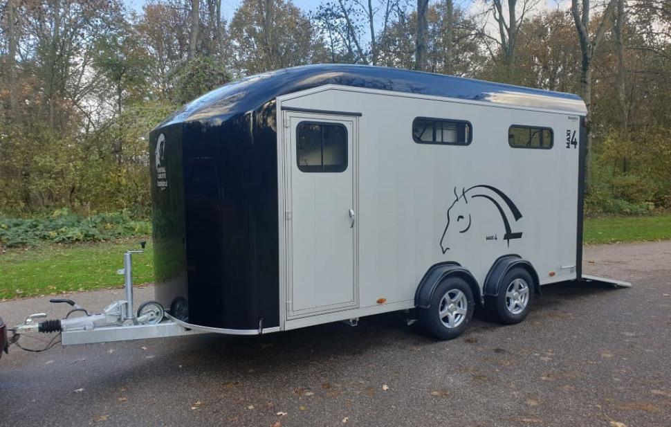 Cheval Liberté Maxi 4 / 3500kg