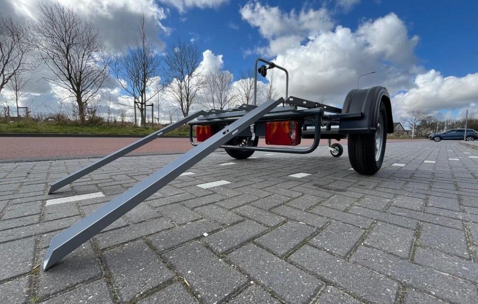 Fiets aanhangwagen voor driewieler + 1 fiets