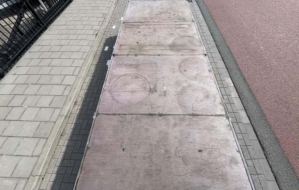 Schamel aanhangwagen / 2000kg 