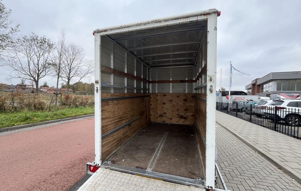 Bloemen aanhangwagen Oosterwijk