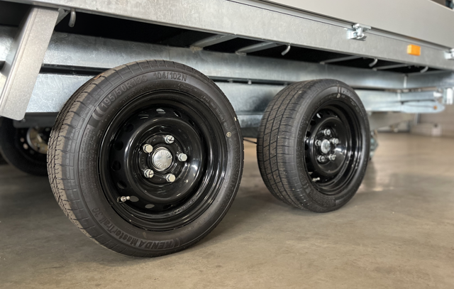 Henra kipper KP273018 / 2700kg 