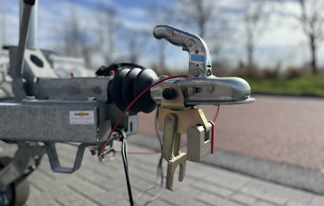 Humbaur KFT 153117 Alu / 1500kg (3-motoren)