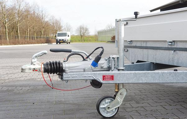 Henra plateauwagen 3x1500kg-as geremd 503x185x30cm 3500kg
