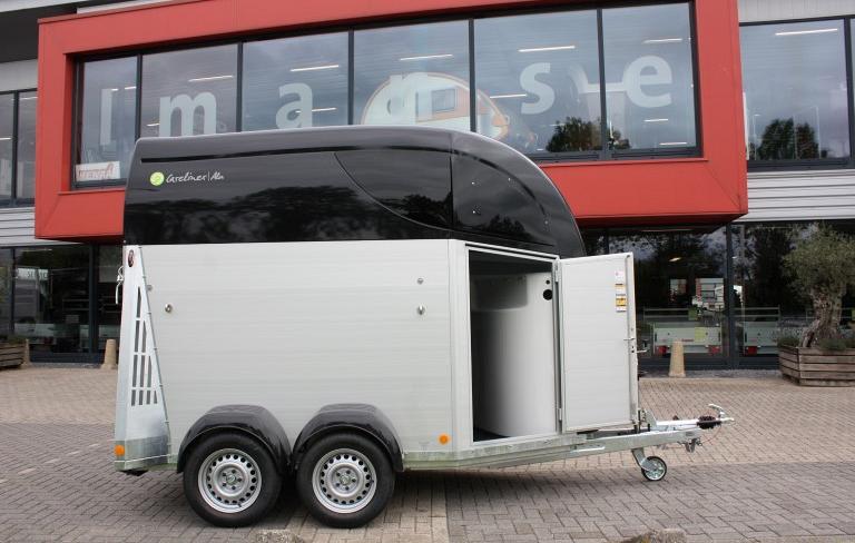 Careliner-ALU 2prds div.kleuren 348x169x239cm 2400/2700kg