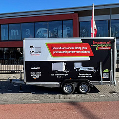 Gesloten aanhanger huren